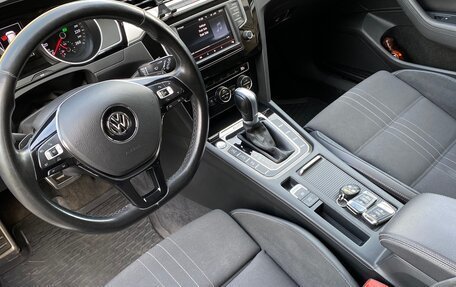Volkswagen Passat B8 рестайлинг, 2016 год, 2 420 000 рублей, 11 фотография