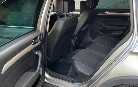 Volkswagen Passat B8 рестайлинг, 2016 год, 2 420 000 рублей, 12 фотография