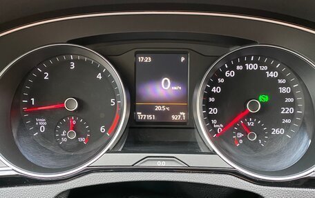 Volkswagen Passat B8 рестайлинг, 2016 год, 2 420 000 рублей, 30 фотография