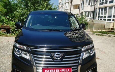 Nissan Elgrand III, 2020 год, 3 500 000 рублей, 2 фотография