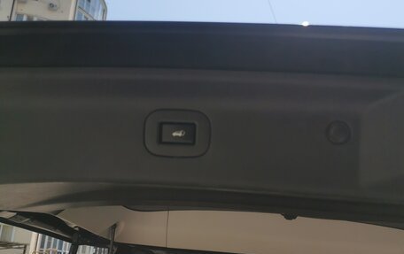 Nissan Elgrand III, 2020 год, 3 500 000 рублей, 23 фотография