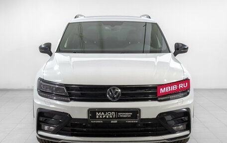 Volkswagen Tiguan II, 2018 год, 2 700 000 рублей, 2 фотография