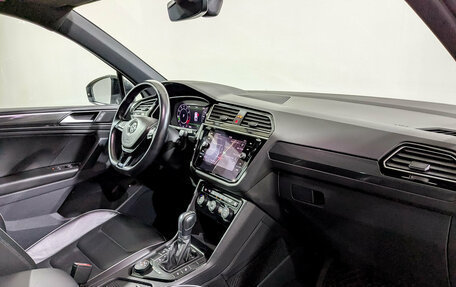 Volkswagen Tiguan II, 2018 год, 2 700 000 рублей, 11 фотография