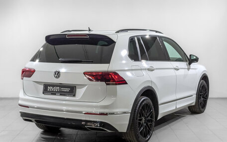Volkswagen Tiguan II, 2018 год, 2 700 000 рублей, 5 фотография