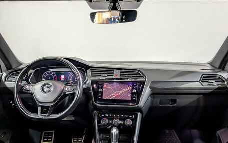 Volkswagen Tiguan II, 2018 год, 2 700 000 рублей, 14 фотография