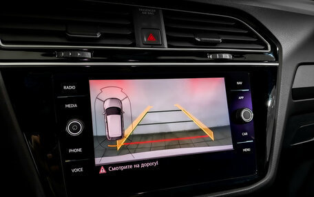 Volkswagen Tiguan II, 2018 год, 2 700 000 рублей, 26 фотография
