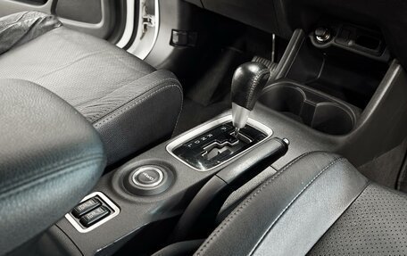 Mitsubishi Outlander III рестайлинг 3, 2015 год, 1 890 000 рублей, 10 фотография
