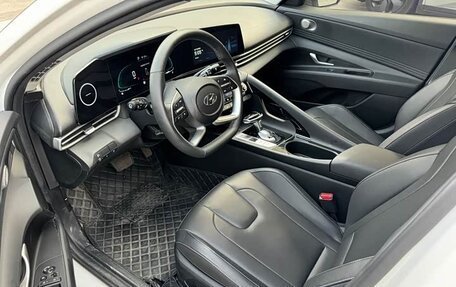 Hyundai Elantra, 2023 год, 1 636 600 рублей, 6 фотография