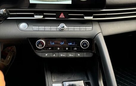Hyundai Elantra, 2023 год, 1 636 600 рублей, 9 фотография