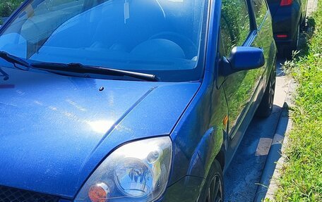 Ford Fiesta, 2006 год, 300 000 рублей, 2 фотография