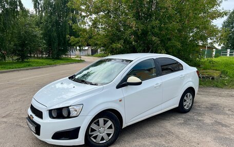 Chevrolet Aveo III, 2012 год, 590 000 рублей, 3 фотография