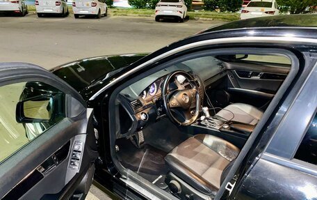 Mercedes-Benz C-Класс, 2010 год, 1 100 000 рублей, 7 фотография
