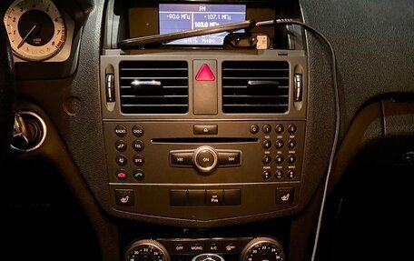 Mercedes-Benz C-Класс, 2010 год, 1 100 000 рублей, 8 фотография