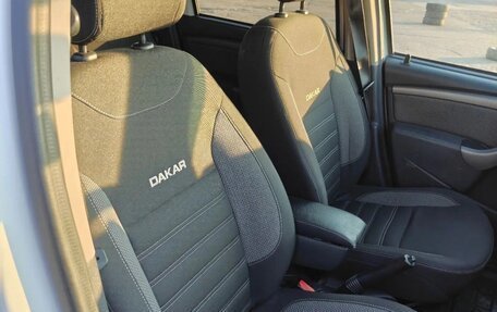 Renault Duster I рестайлинг, 2018 год, 1 000 000 рублей, 12 фотография