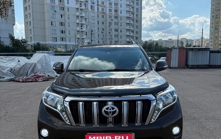 Toyota Land Cruiser Prado 150 рестайлинг 2, 2017 год, 4 800 000 рублей, 1 фотография