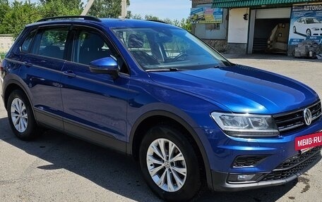 Volkswagen Tiguan II, 2019 год, 1 800 000 рублей, 3 фотография