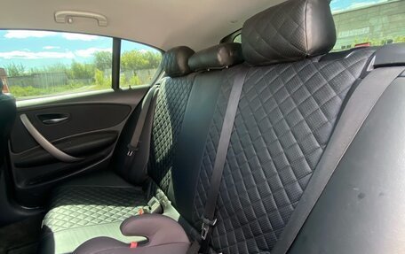 BMW 1 серия, 2009 год, 750 000 рублей, 12 фотография