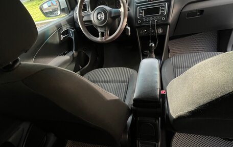 Volkswagen Polo VI (EU Market), 2012 год, 750 000 рублей, 13 фотография