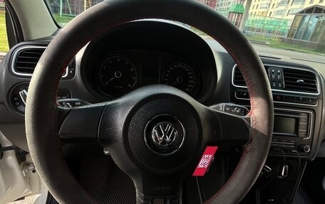 Volkswagen Polo VI (EU Market), 2012 год, 750 000 рублей, 10 фотография