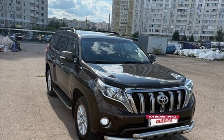 Toyota Land Cruiser Prado 150 рестайлинг 2, 2017 год, 4 800 000 рублей, 14 фотография