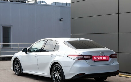 Toyota Camry, 2021 год, 2 899 000 рублей, 8 фотография