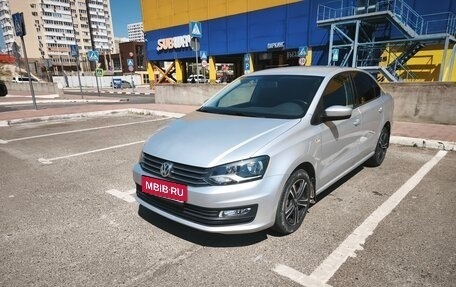 Volkswagen Polo VI (EU Market), 2016 год, 1 350 000 рублей, 1 фотография