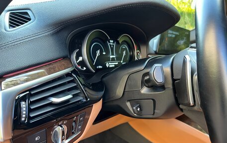 BMW 5 серия, 2018 год, 2 650 000 рублей, 16 фотография