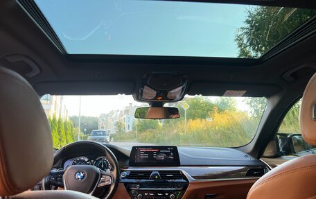 BMW 5 серия, 2018 год, 2 650 000 рублей, 31 фотография