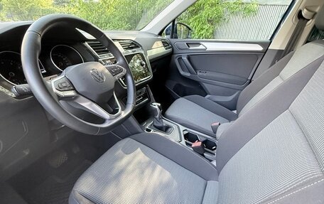 Volkswagen Tiguan II, 2021 год, 3 400 000 рублей, 13 фотография