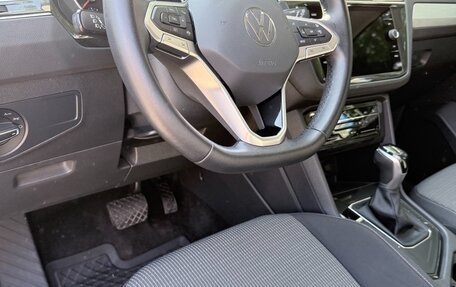 Volkswagen Tiguan II, 2021 год, 3 400 000 рублей, 10 фотография