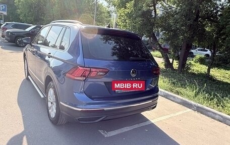 Volkswagen Tiguan II, 2021 год, 3 400 000 рублей, 3 фотография