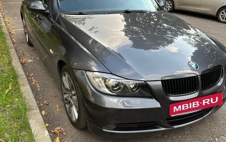 BMW 3 серия, 2006 год, 1 050 000 рублей, 3 фотография
