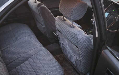 Toyota Crown, 1993 год, 550 000 рублей, 6 фотография