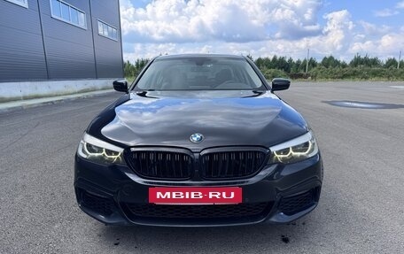BMW 5 серия, 2018 год, 2 700 000 рублей, 3 фотография
