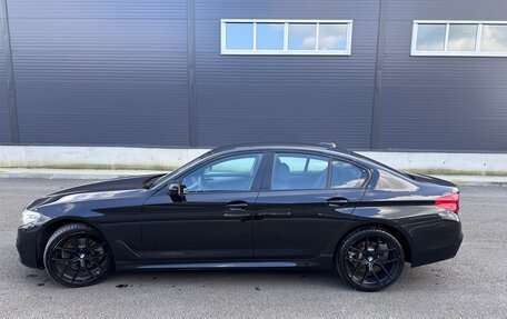 BMW 5 серия, 2018 год, 2 700 000 рублей, 13 фотография