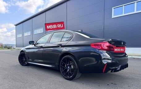 BMW 5 серия, 2018 год, 2 700 000 рублей, 8 фотография