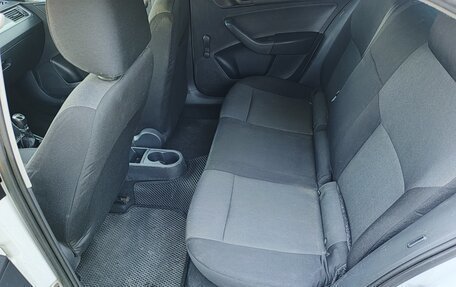 Skoda Rapid I, 2015 год, 570 000 рублей, 10 фотография