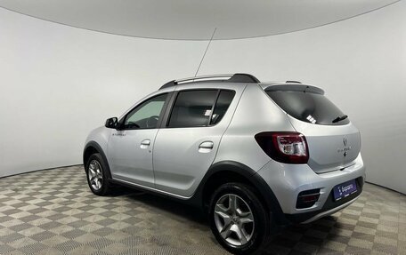 Renault Sandero II рестайлинг, 2020 год, 1 390 000 рублей, 3 фотография