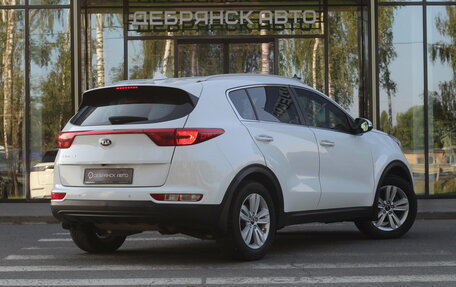 KIA Sportage IV рестайлинг, 2018 год, 1 890 000 рублей, 3 фотография