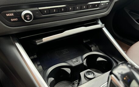 BMW 3 серия, 2022 год, 3 600 000 рублей, 39 фотография