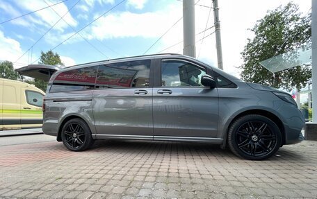 Mercedes-Benz V-Класс, 2022 год, 8 750 000 рублей, 14 фотография