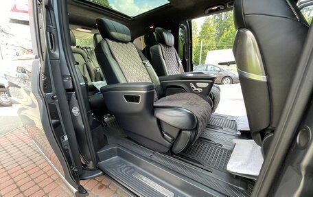 Mercedes-Benz V-Класс, 2022 год, 8 750 000 рублей, 19 фотография