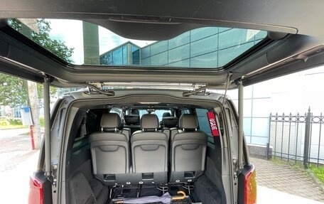 Mercedes-Benz V-Класс, 2022 год, 8 750 000 рублей, 22 фотография