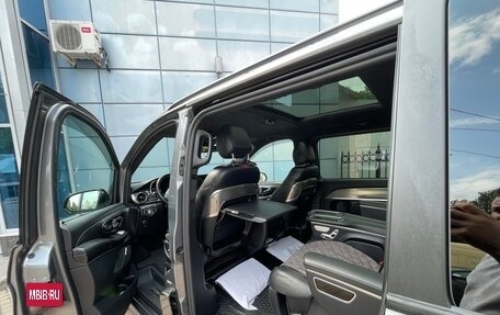 Mercedes-Benz V-Класс, 2022 год, 8 750 000 рублей, 36 фотография