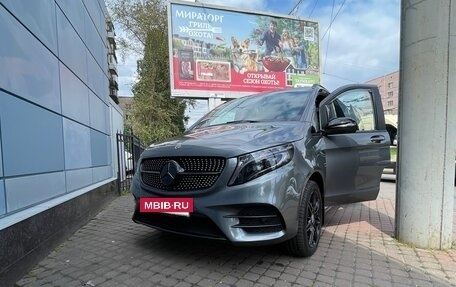 Mercedes-Benz V-Класс, 2022 год, 8 750 000 рублей, 34 фотография