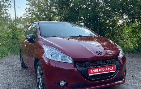 Peugeot 208 II, 2013 год, 930 000 рублей, 1 фотография