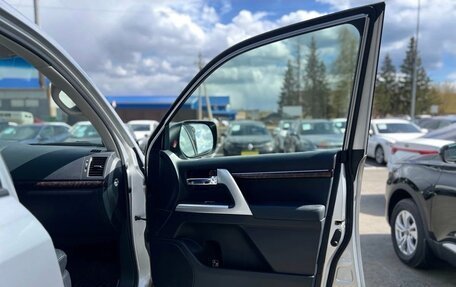 Toyota Land Cruiser 200, 2014 год, 3 900 000 рублей, 9 фотография