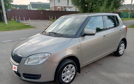 Skoda Fabia II, 2009 год, 290 000 рублей, 3 фотография