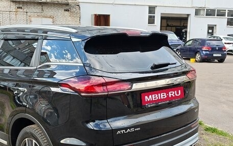 Geely Atlas, 2023 год, 1 830 000 рублей, 4 фотография