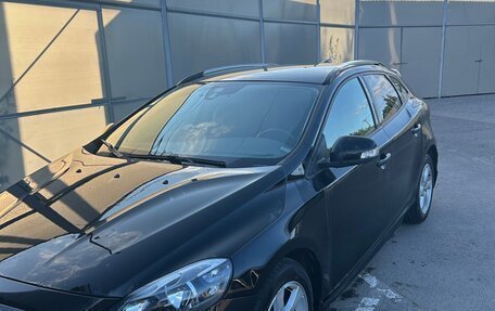 Volvo V40 Cross Country I, 2013 год, 1 100 000 рублей, 3 фотография
